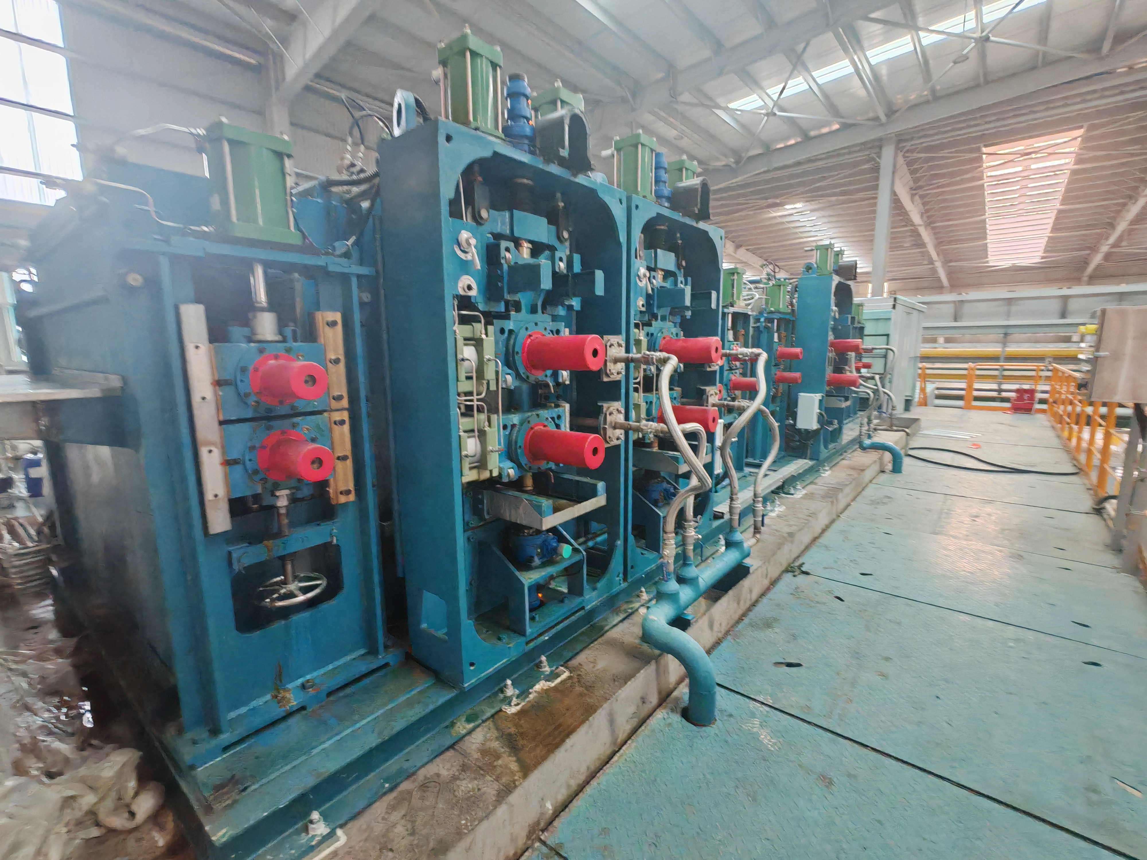 昱嵐新材料有限公司 拉矯機清洗段設(shè)備調(diào)試成功！(圖4)